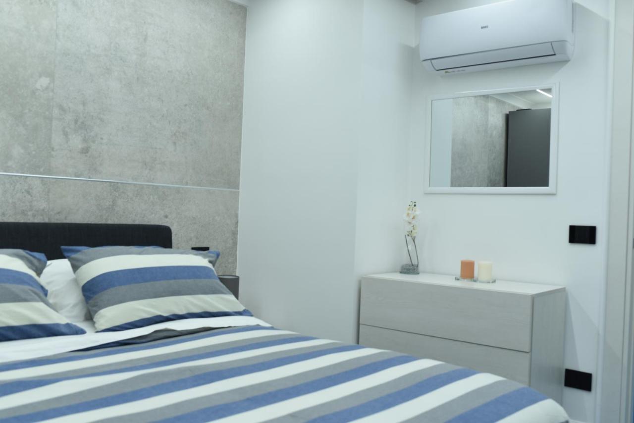 Chiaja Lux House Daire Napoli Dış mekan fotoğraf